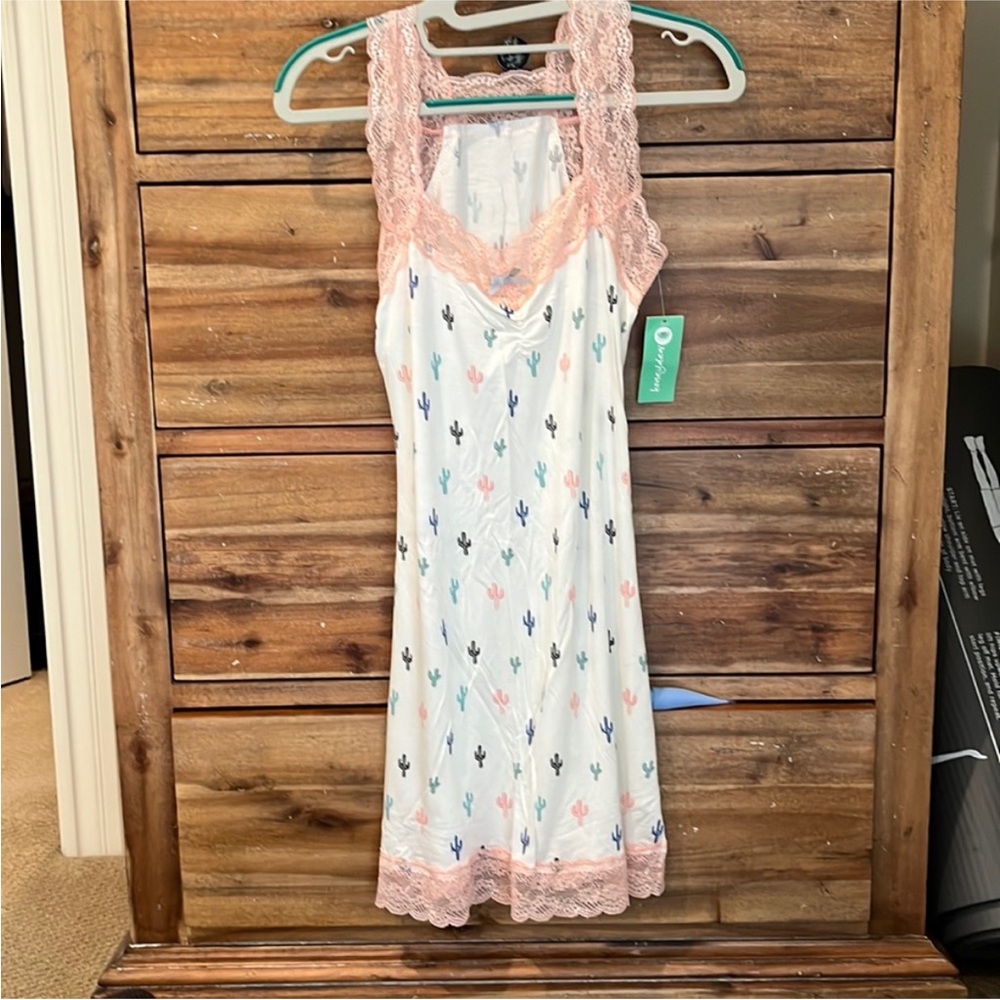 NWT! Honeydew Intimates Cactus Print Chemise with Cactus print